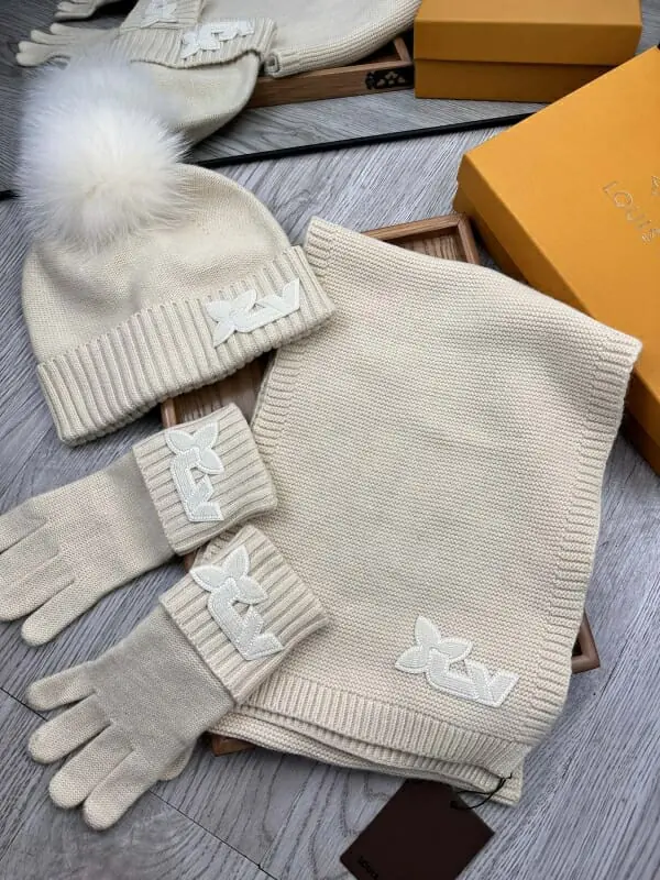 louis vuitton lv hat and echapres and glove set s_1255525